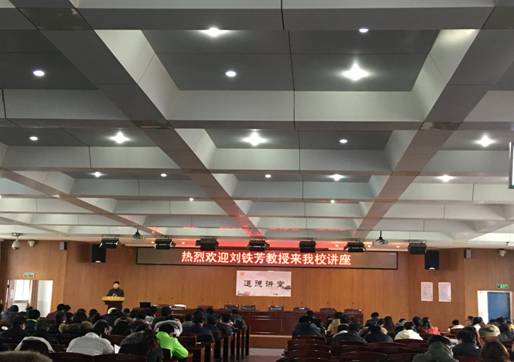 卢局长慰问我校困难教师IMG_9530.JPG