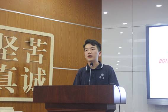 说明: C:\Documents and Settings\Administrator\桌面\5.9学生干部大会\照片\IMG_5615.JPG