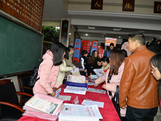 教学开放日系列报道之一：聚焦新考纲，构建优课堂——明德中学“三生课堂”教学开放日盛大开启