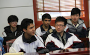 美国圣保罗中学学生再次来到明德中学国际部学习生活
