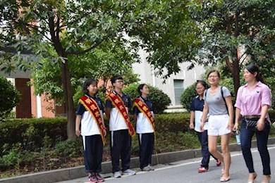 家校联手筑桥梁  扬帆起航逐梦想  —— 记明德中学2016级“家长学校”培训交流会
