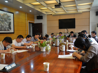 深入学习重要讲话精神，扎实推进全面从严治党——我校党委举行第一次中心组集体学习