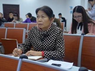 明德中学高一党支部举行“知敬畏、守底线、强党性”主题党日活动