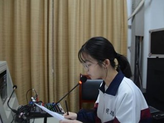 传统文化共传承，优秀美德齐发扬  ——记明德中学第七周 “我们的节日——重阳”主题朝会