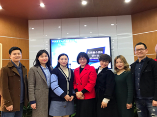 做“为未来而教”的英语教学——长沙市信息技术与英语学科深度融合研究团队学习研讨会顺利举行