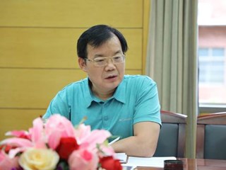 德才兼备、以德为先——我校举行行政干部学习培训会