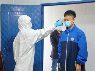 以练备战，防“疫”未然 | 明德中学开展疫情防控应急演练！