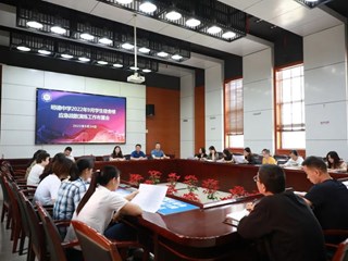 筑牢校园安全防线！明德中学开展消防、疫情防控演练活动