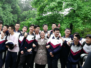 “魅力教师”郭文静：她重教学，还重“聊效”