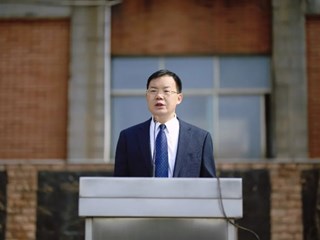 回望方知行渐远，登高更觉天地阔 | 刘林祥书记在新年敲钟仪式上的致辞