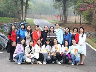 春和景明，＂WOMEN＂踏春而行！