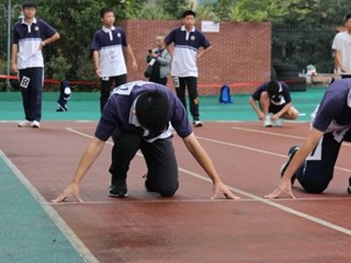 明德学子竞驰骋，百廿欢庆追梦人 | 明德中学第17届体育节暨第36届田径运动会精彩回顾